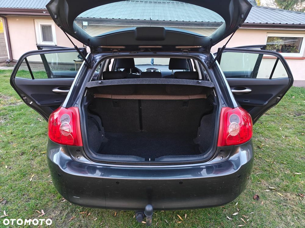 Toyota Auris - 13