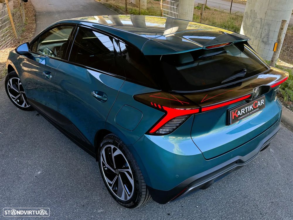 MG MG4 4 EV 64kWh Premium - 10