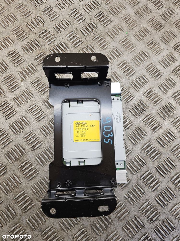 hyundai ix35 - wzmacniacz radia nawigacji 963702y000 - 4