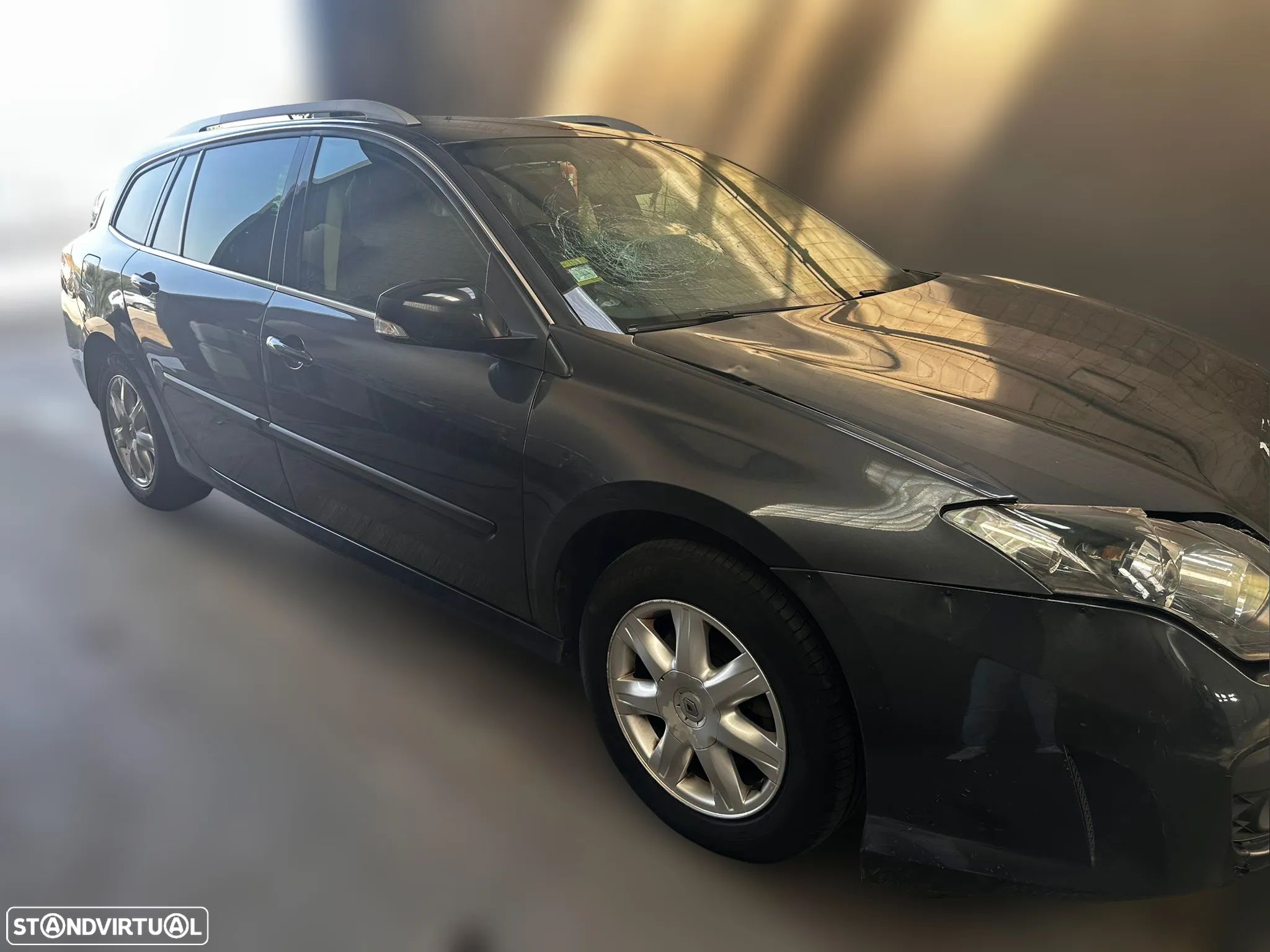 Renault Laguna III Grandtour 2.0 dCi de 2010 para peças - 1