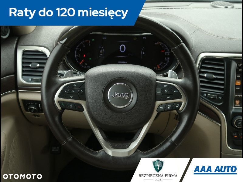 Jeep Grand Cherokee - 26