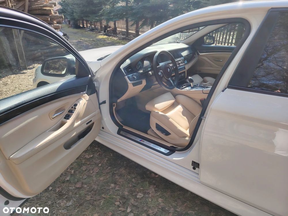 BMW Seria 5 535i Sport-Aut - 9