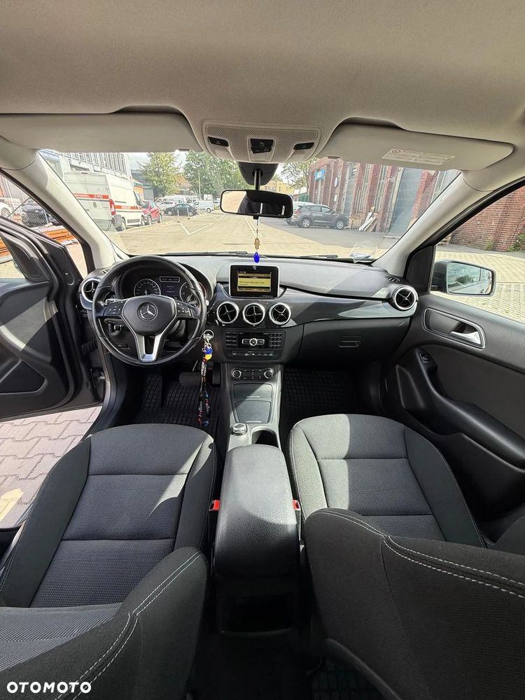 Mercedes-Benz B-Class 2012 photo 5
