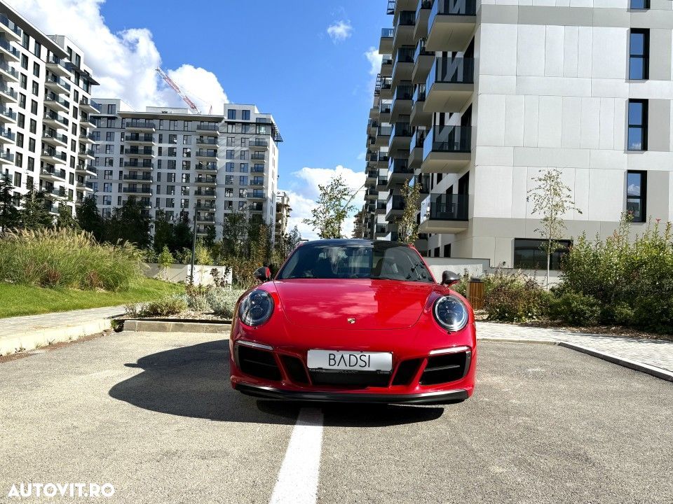 Porsche 911 Carrera GTS PDK - 4