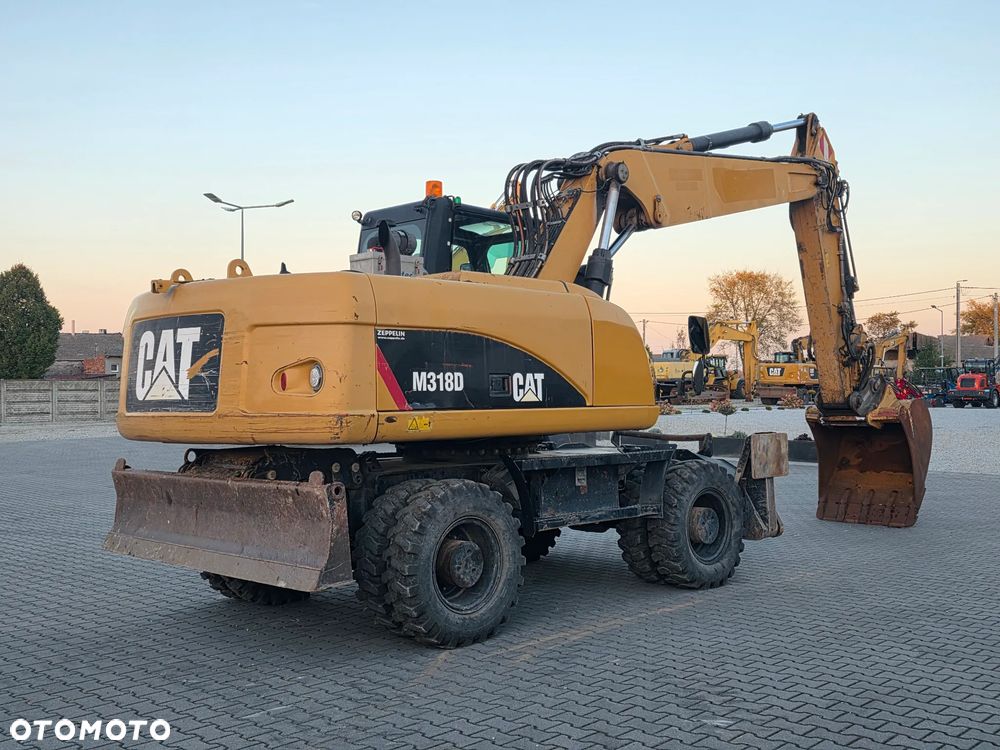 Caterpillar M318D, 2014 ROK, PODPORY + PŁUG - 5