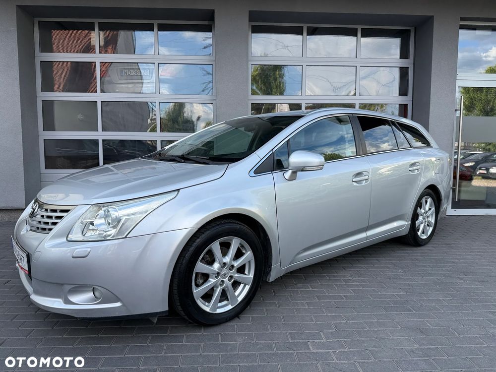 Toyota Avensis 1.8 Sol NAVI - 3