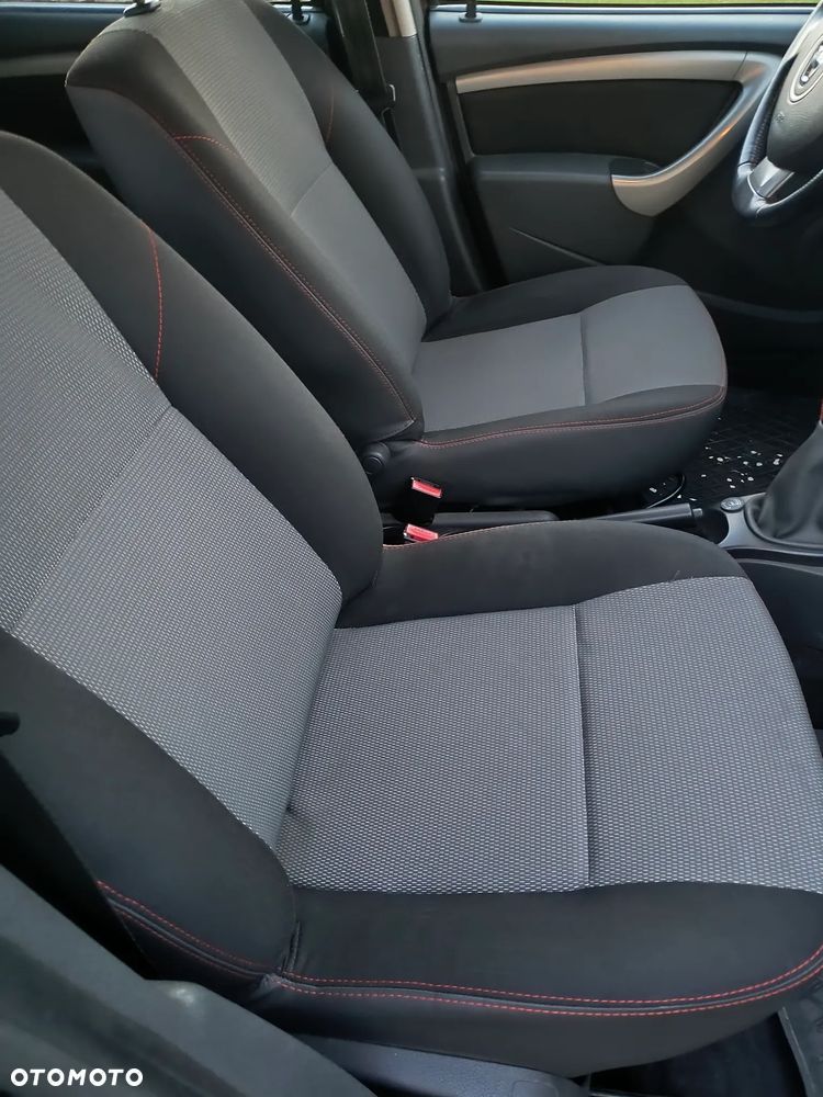 Dacia Duster 1.6 SL Garmin - 14