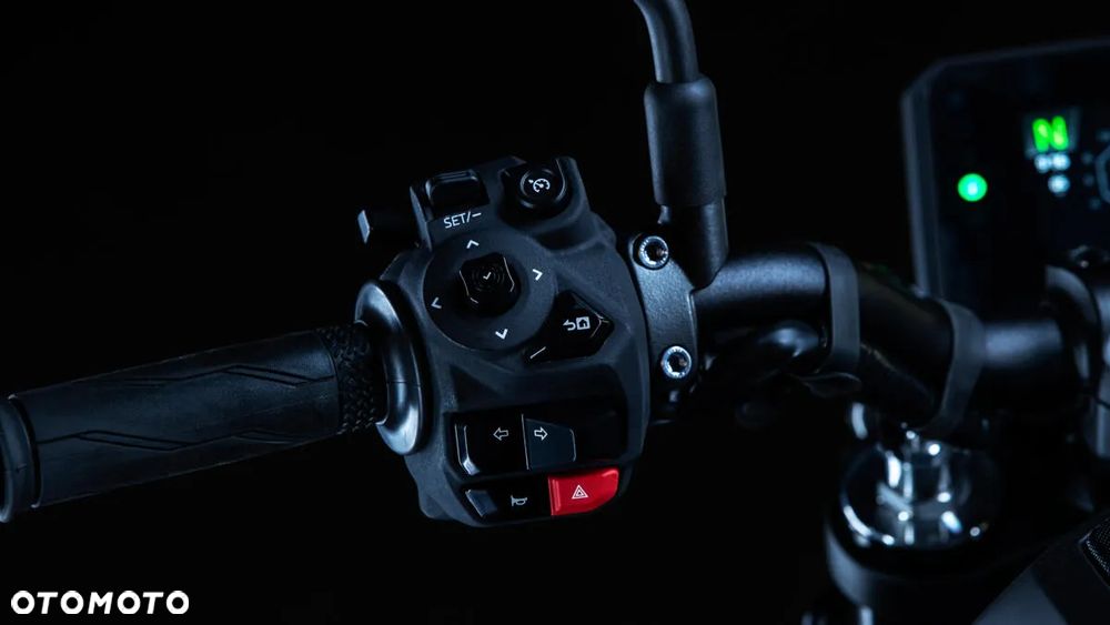 Yamaha MT - 8