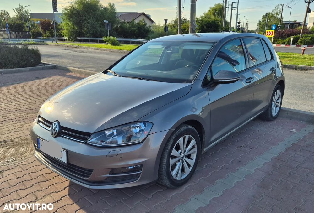 Volkswagen Golf 1.2 TSI BMT Comfortline - 1