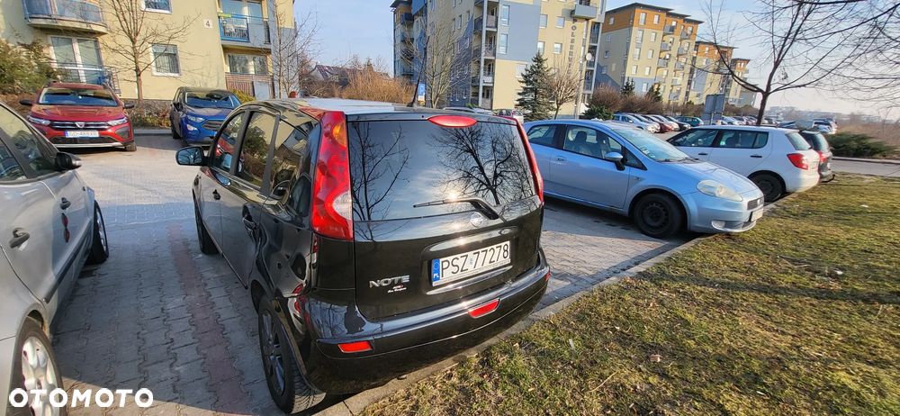 Nissan Note 1.6 Tekna - 4