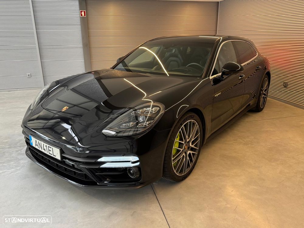Porsche Panamera Sport Turismo Turbo S E-Hybrid - 3