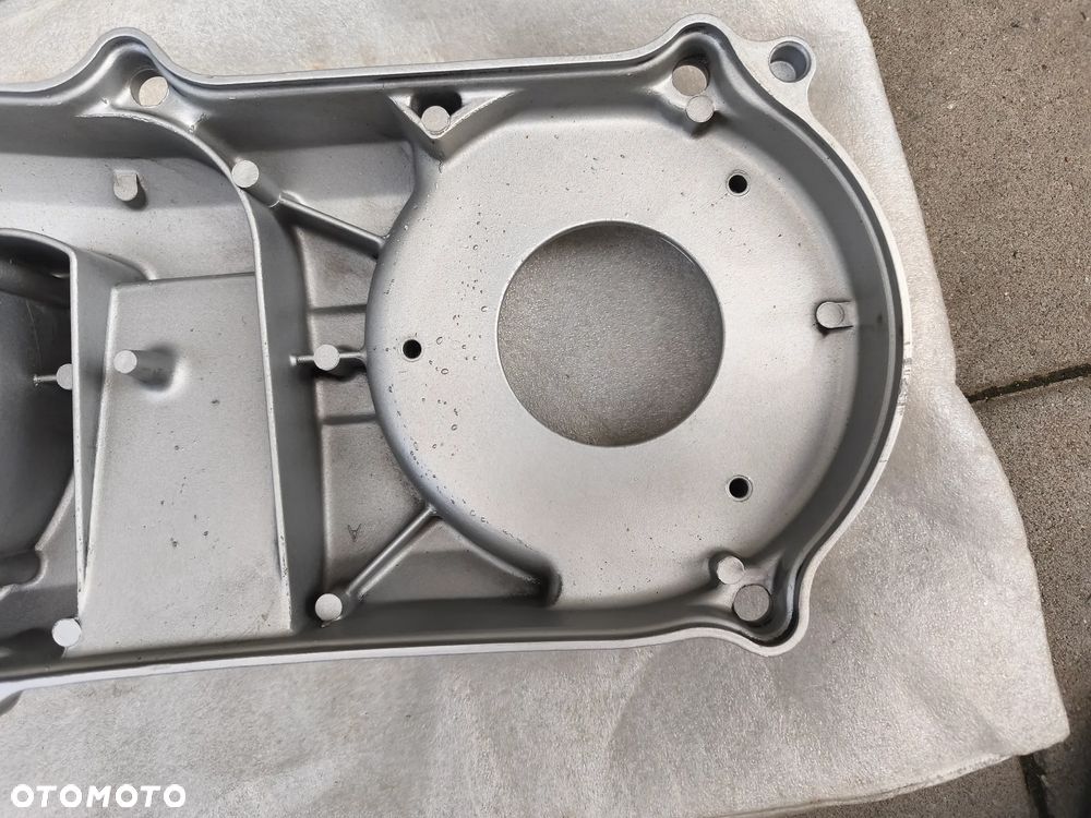 Dekiel, pokrywa silnika Honda Pantheon 125 2T - 15