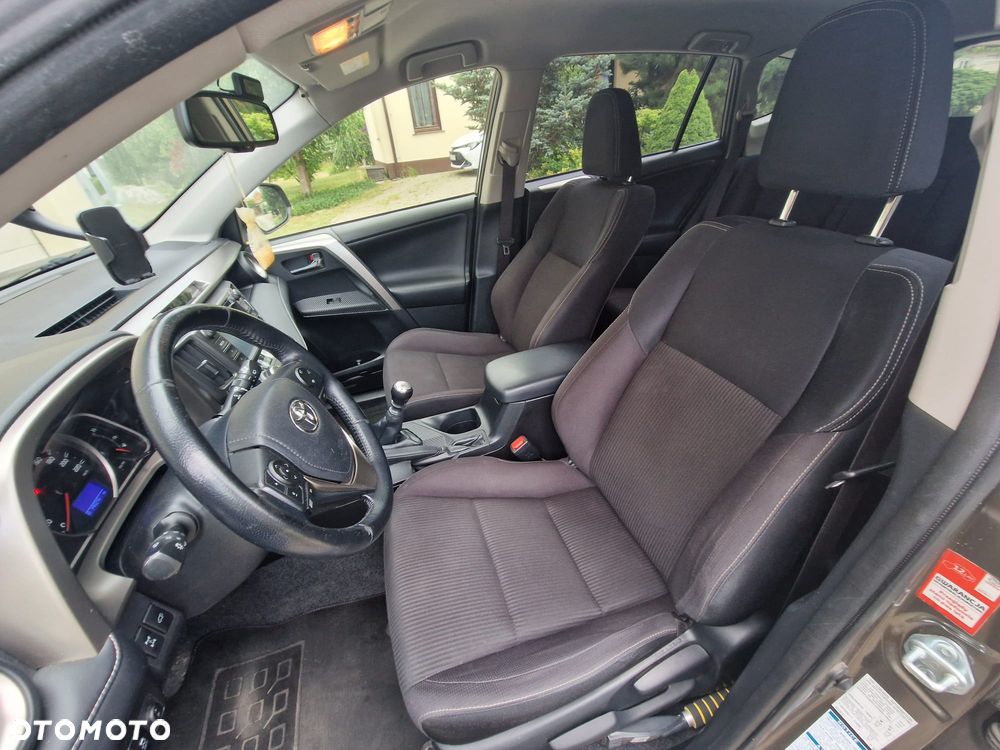 Toyota RAV4 - 11