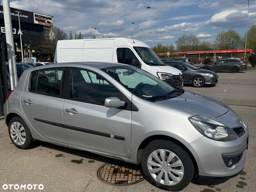 Renault Clio - 3