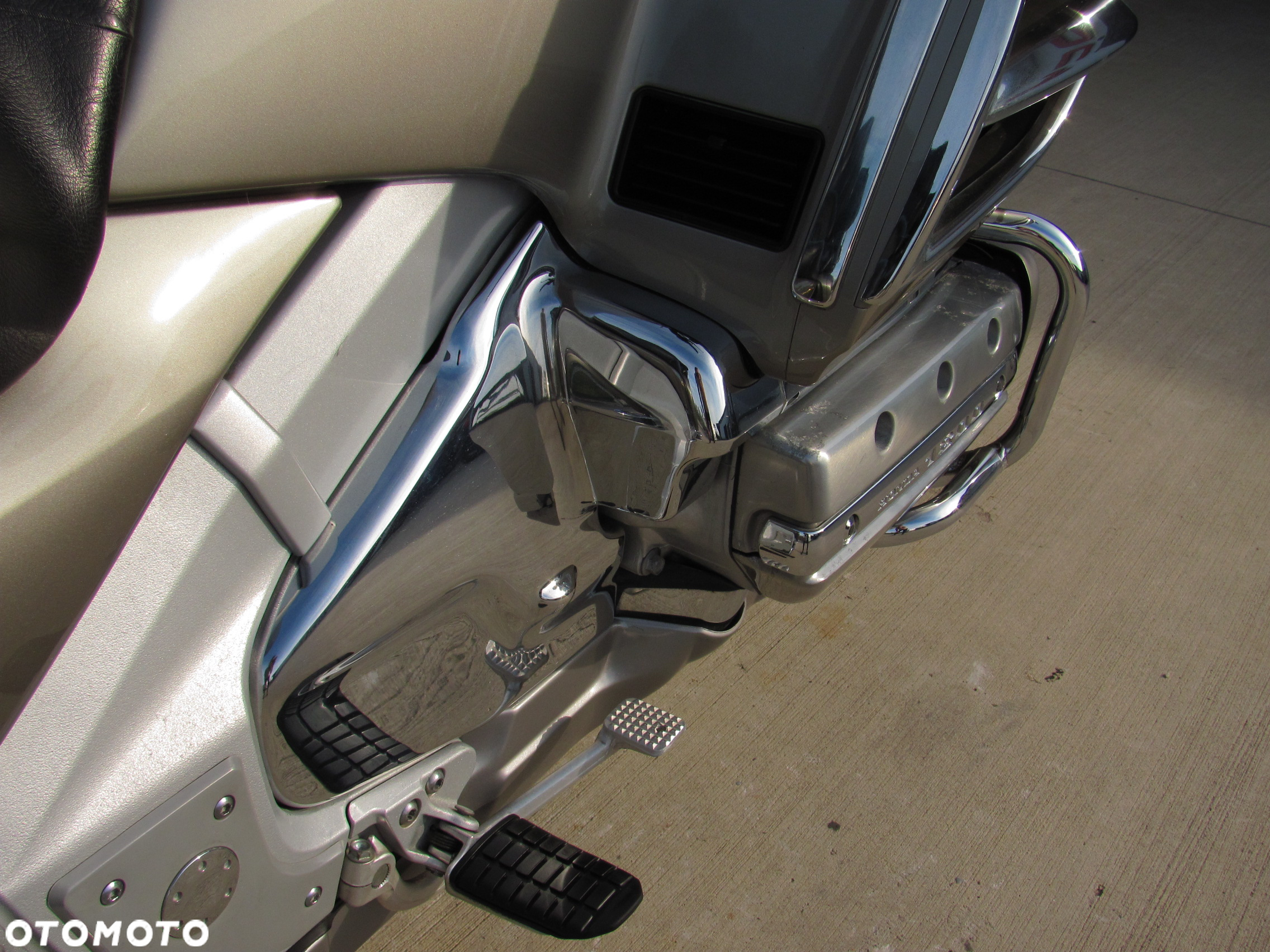 Honda GL - 6