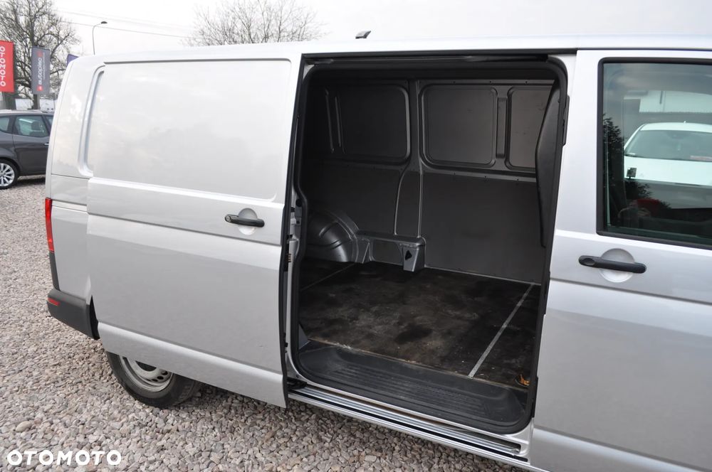 Volkswagen Transporter - 15