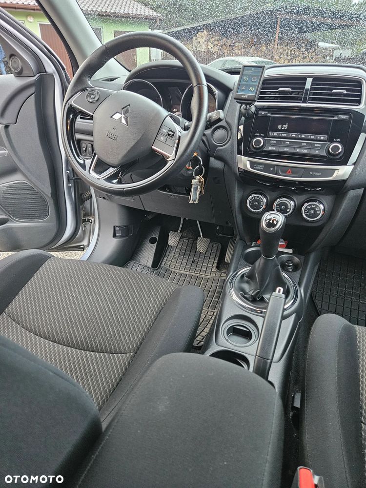 Mitsubishi ASX 1.6 Intense - 14