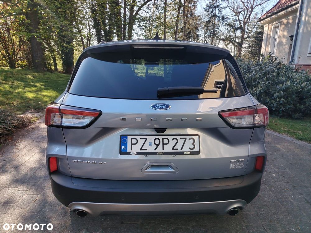Ford Escape 2.0 EcoBoost AWD Titanium - 12
