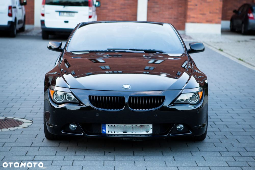 BMW Seria 6 650 i - 12