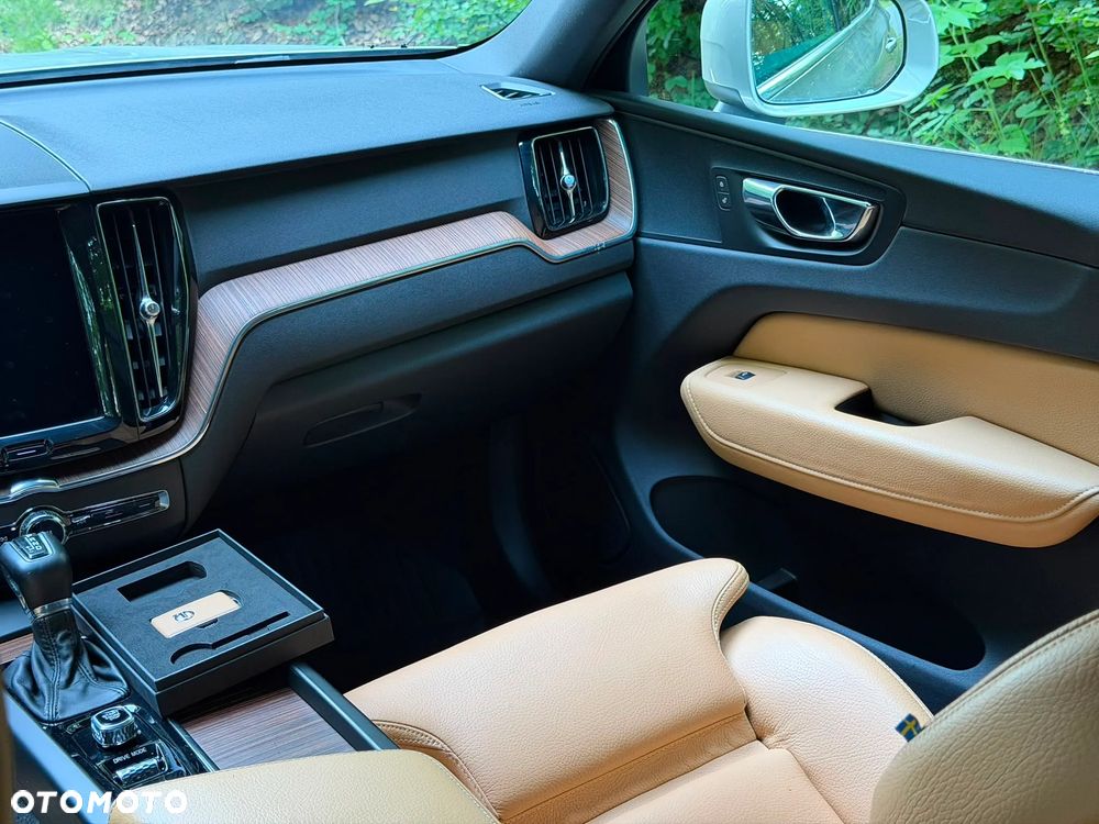 Volvo XC 60 D4 AWD Inscription - 18