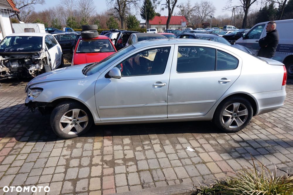 SKODA OCTAVIA II LIFT 5D HB 2010 9156 1.8 FSI CDAA 160KM MDP SREBRNY na części - 2