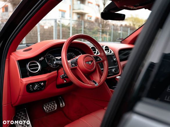 Bentley Bentayga - 15