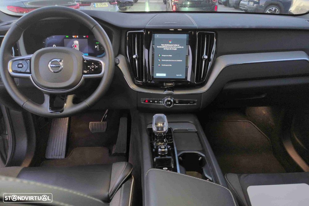 Volvo XC 60 2.0 T6 PHEV Plus Dark AWD - 9