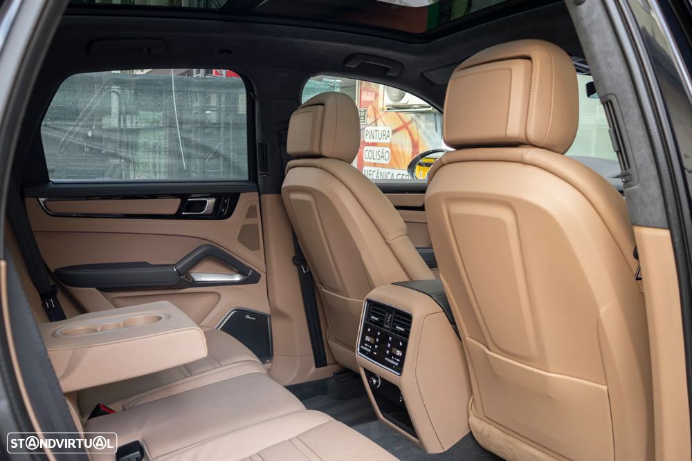 Porsche Cayenne Turbo S E-Hybrid — fotografia 45