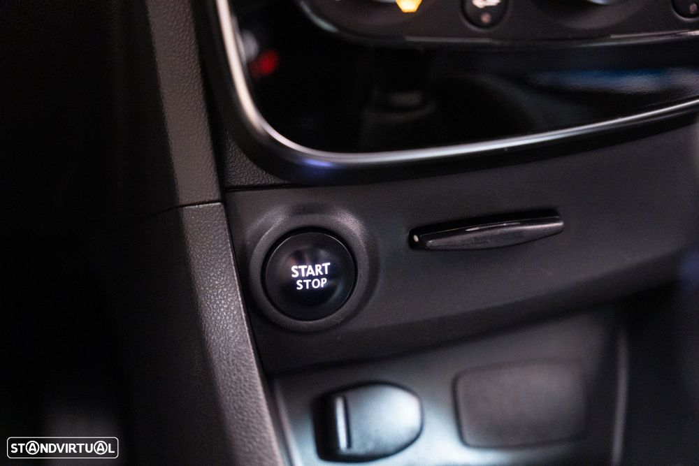 Renault Clio 0.9 TCe Limited - 12