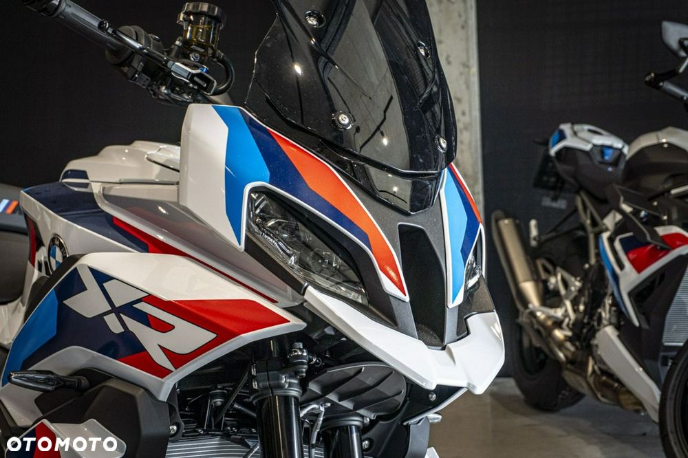 BMW XR - 7