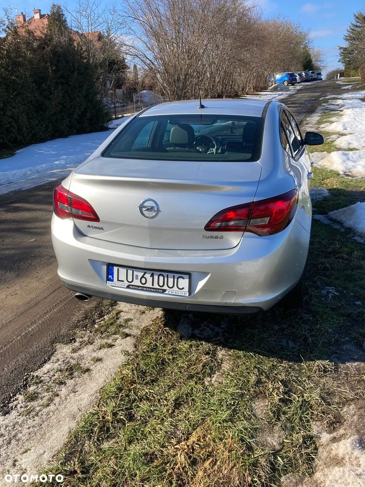 Opel Astra 1.4 Turbo - 5