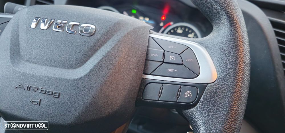 Iveco Daily 35C16 *Caixa Automática - 11