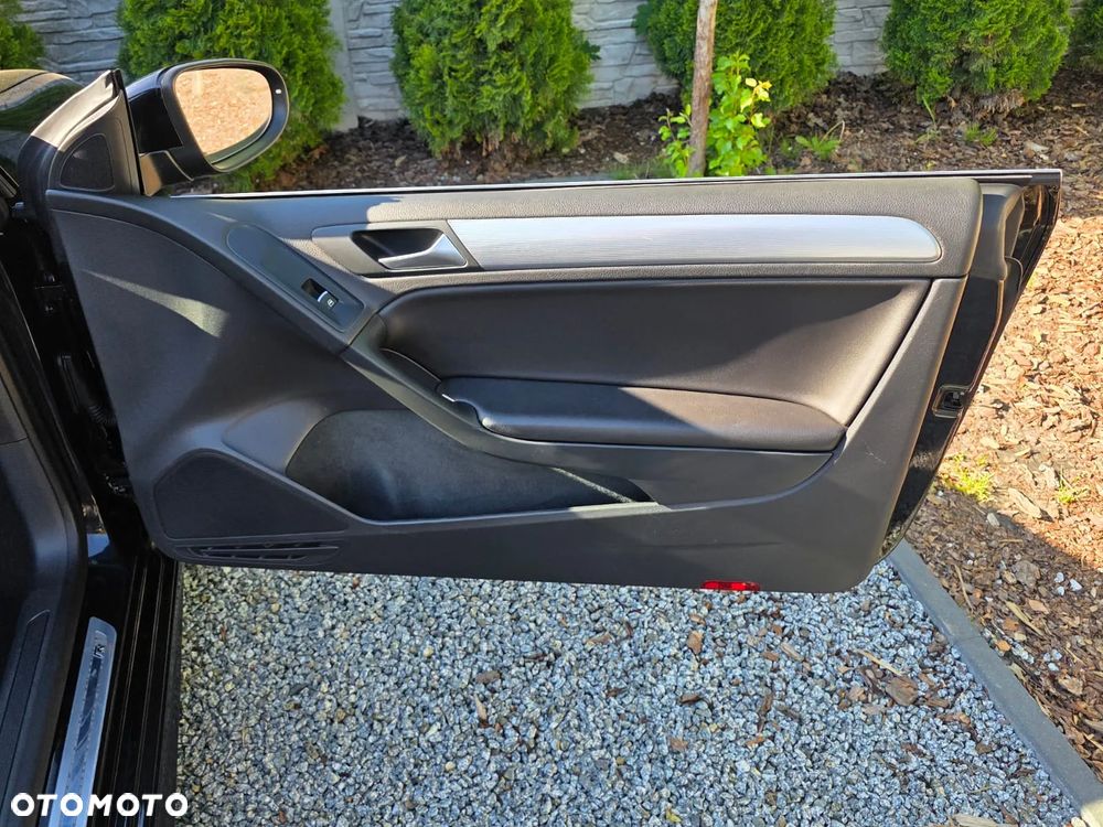 Volkswagen Golf Cabrio R DSG - 12