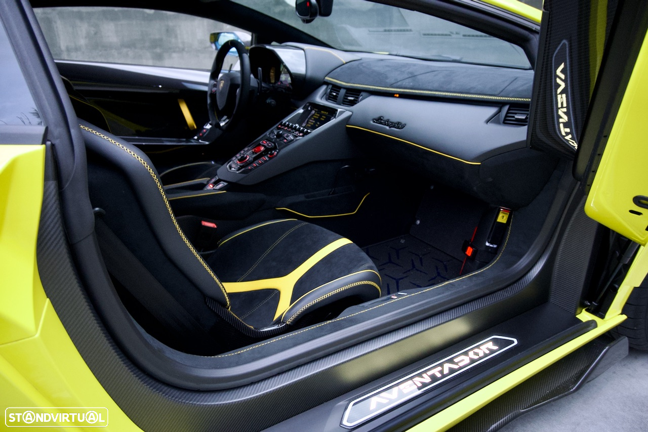 Lamborghini Aventador SVJ - 26
