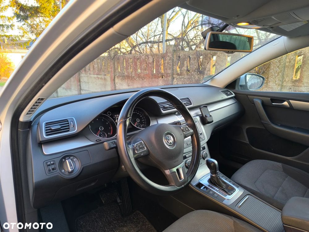 Volkswagen Passat 1.4 TSI DSG BlueMotion Technology Highline - 18
