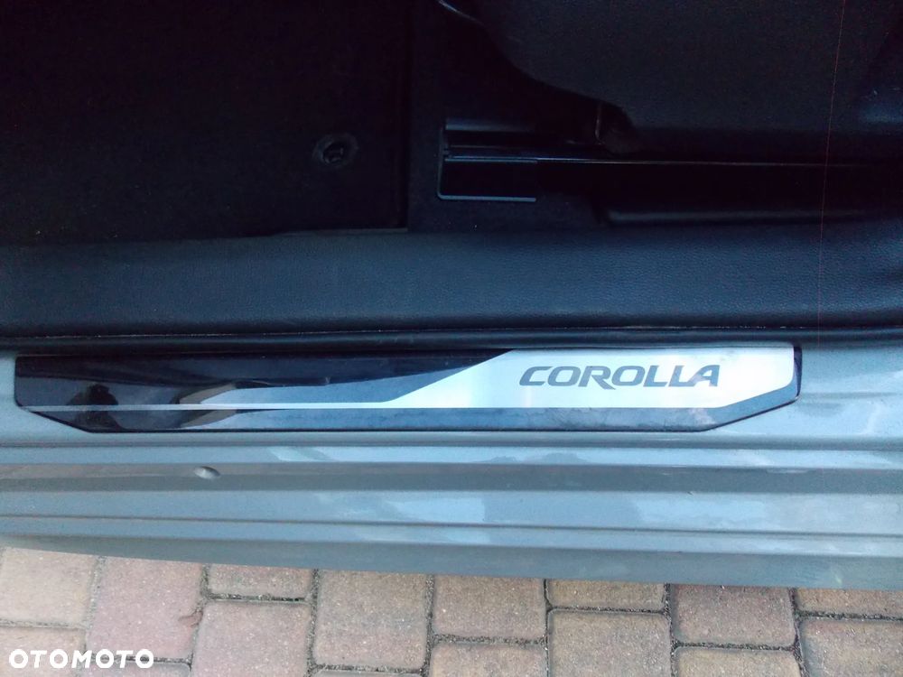 Toyota Corolla 1.8 Hybrid GPF Executive - 20