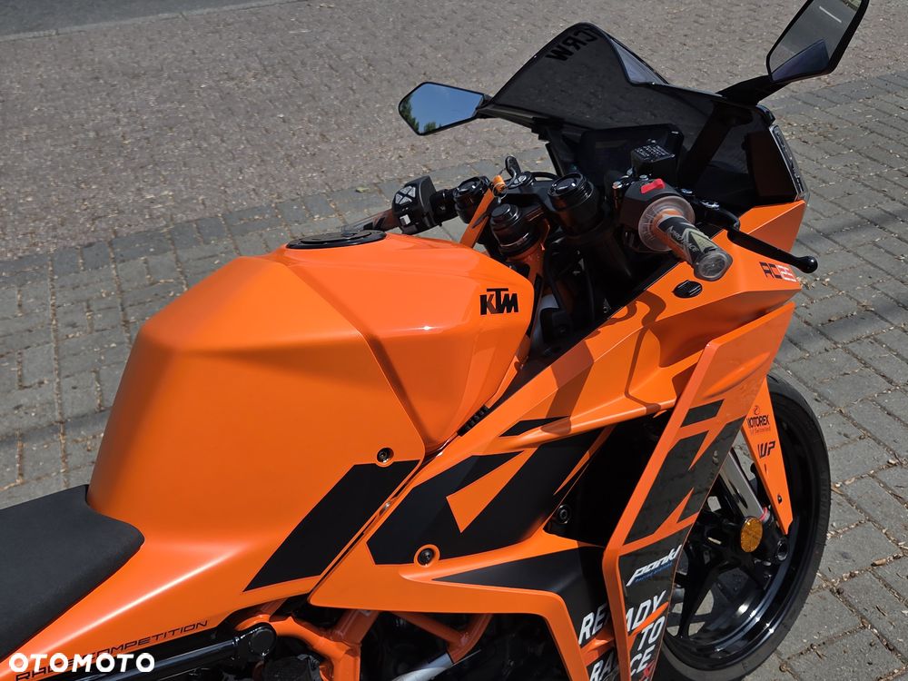 KTM RC 125 - 17