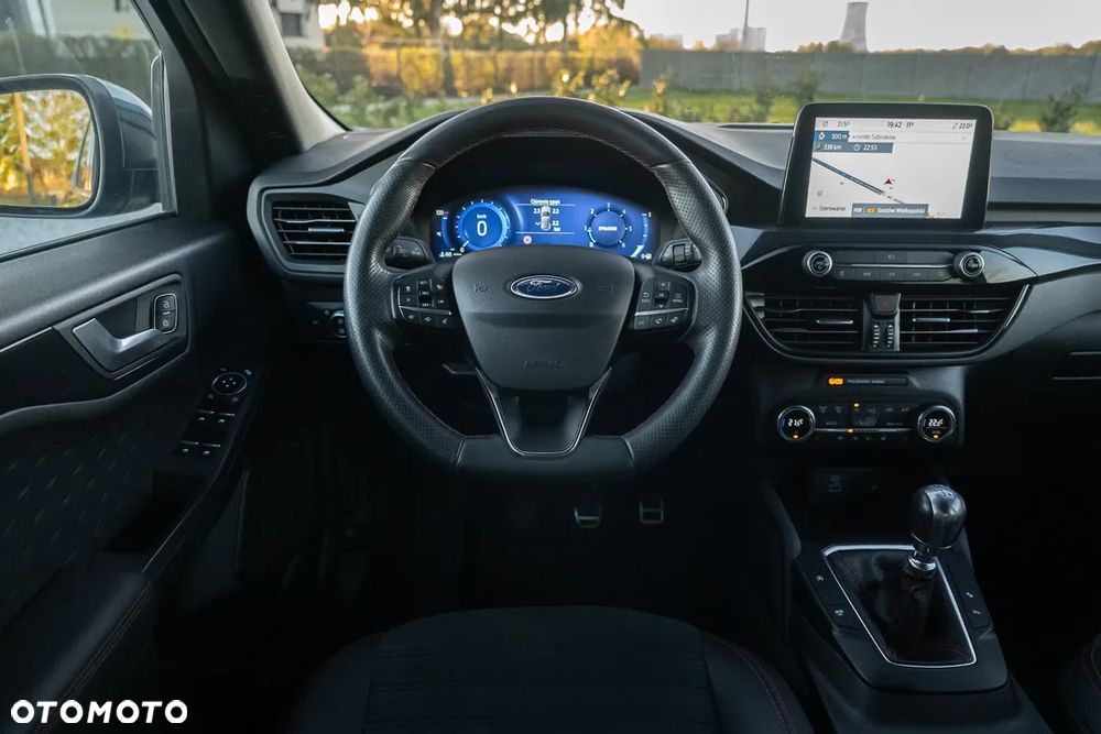 Ford Kuga - 26