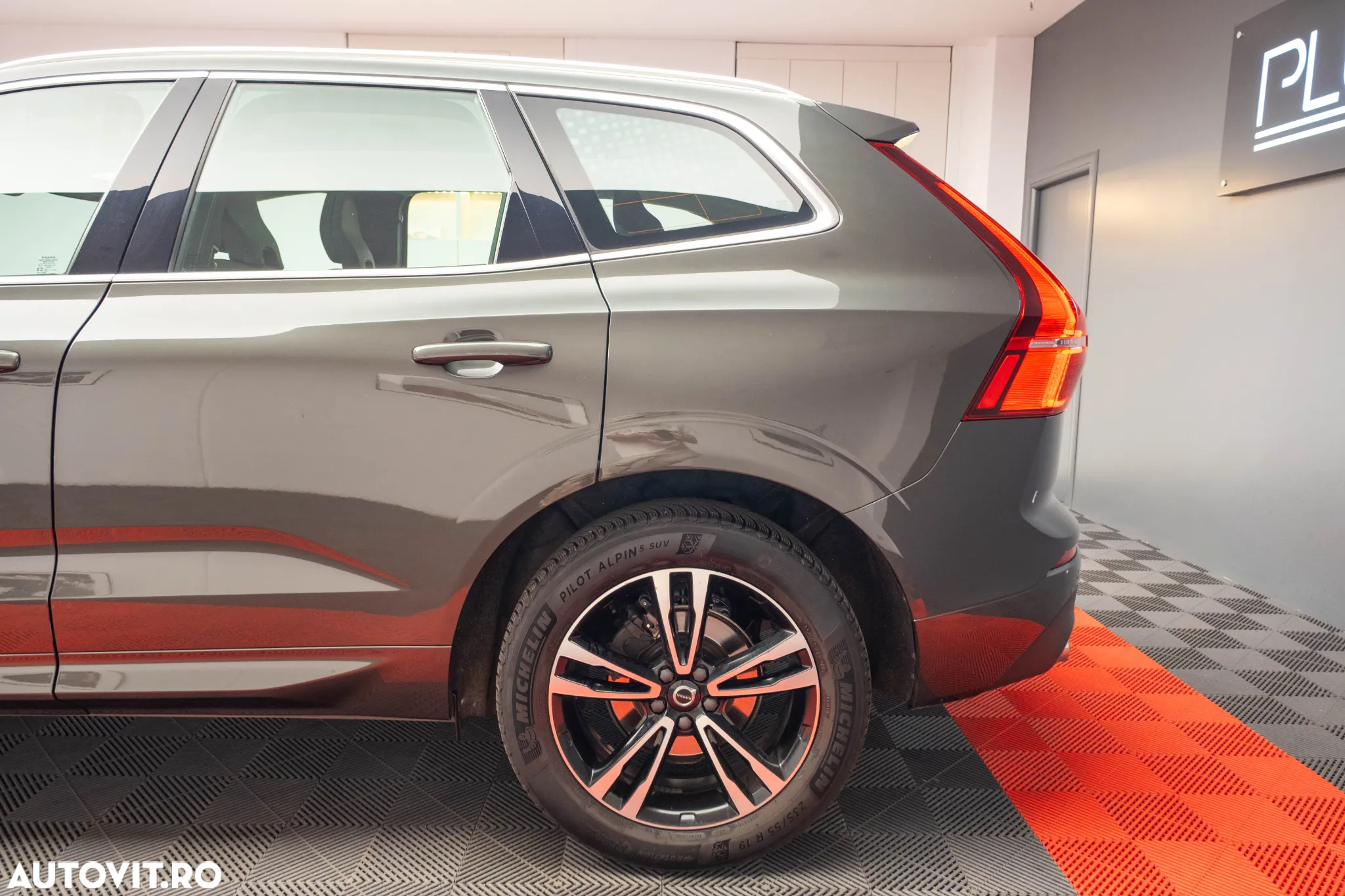 Volvo XC 60 D4 Momentum - 9