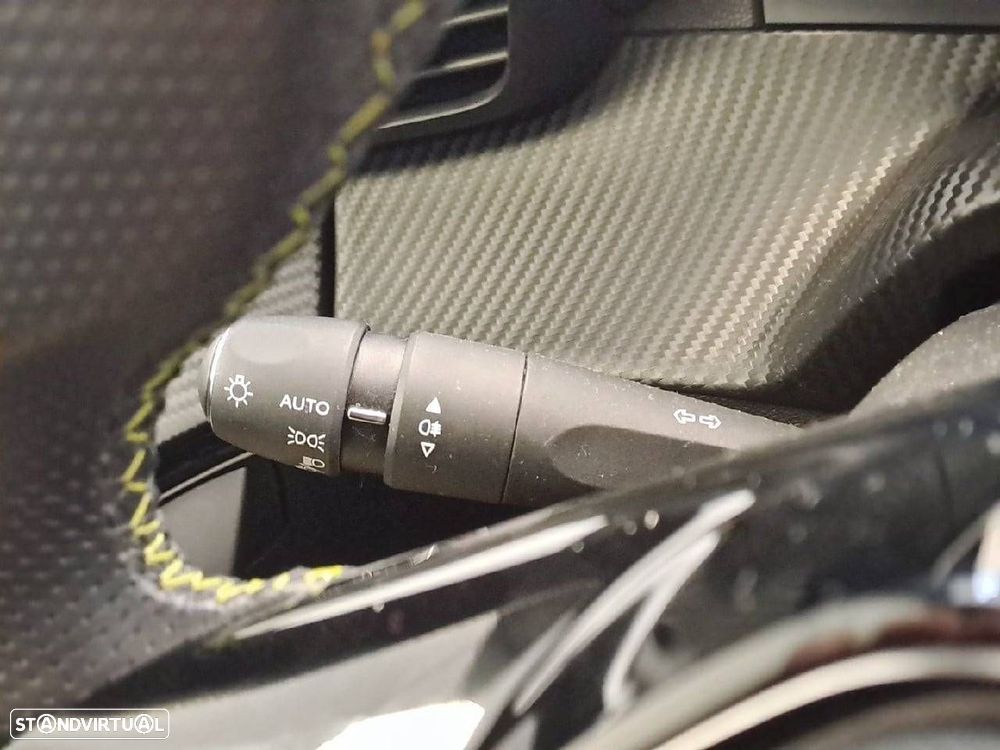 Peugeot 208 1.2 PureTech GT - 14