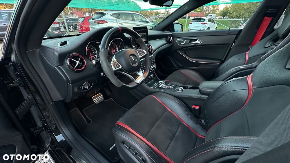Mercedes-Benz CLA AMG 45 4-Matic - 15
