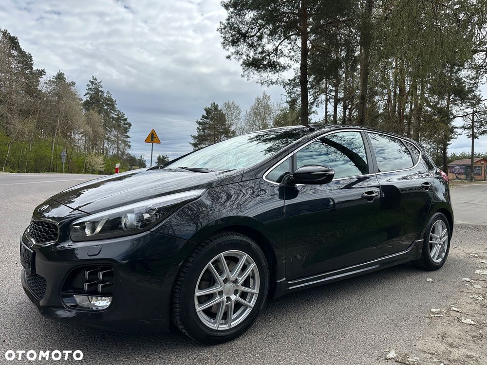 Kia Ceed 1.6 CRDi GT Line - 12