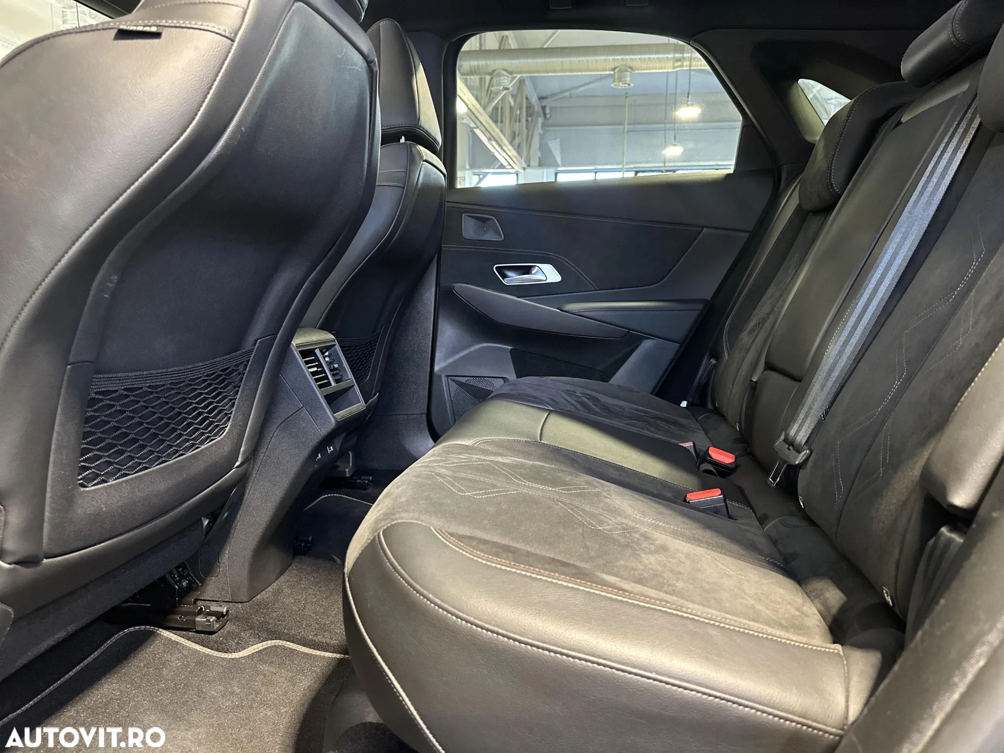 DS Automobiles DS 7 Crossback - 12