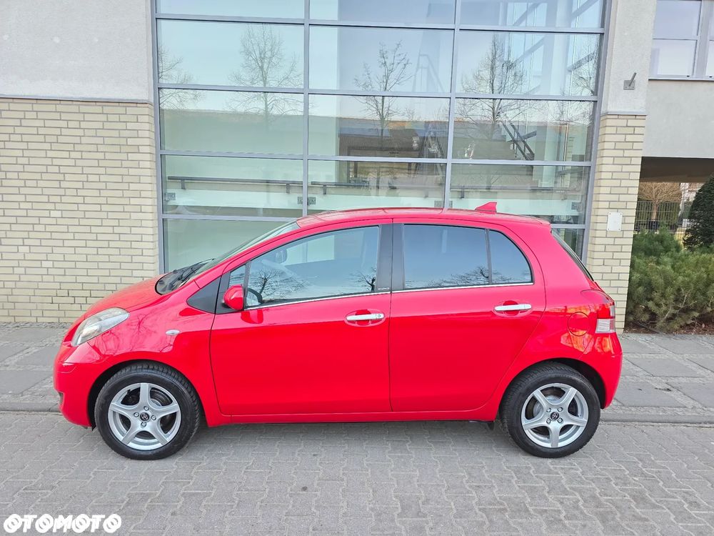 Toyota Yaris - 4