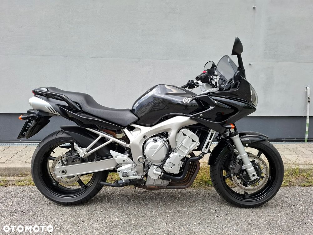 Yamaha FZ6 - 1
