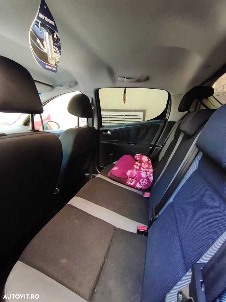 Peugeot 207 1.4HDI Premium - 14