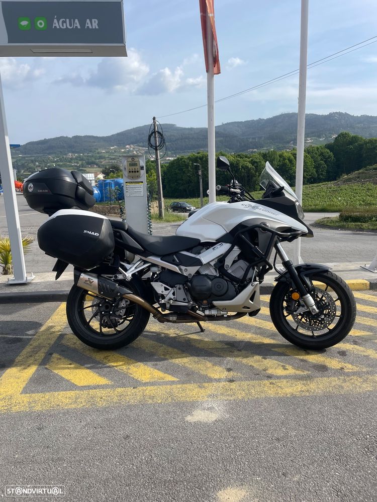 Honda VFR Crossrunner X - 3