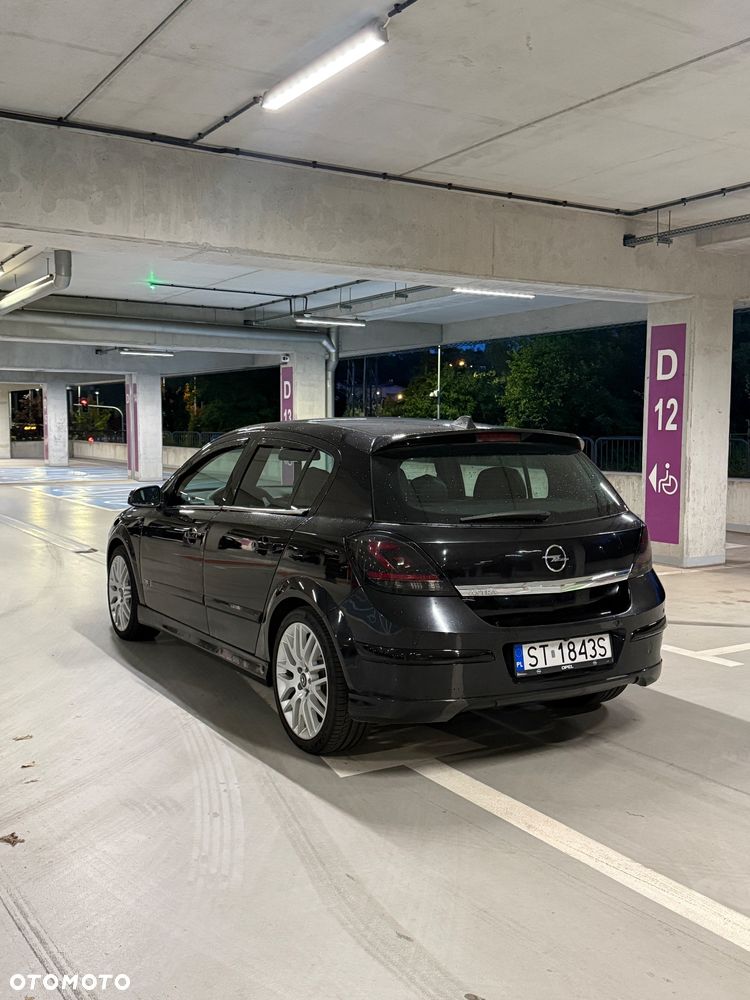 Opel Astra 1.6 Essentia - 2