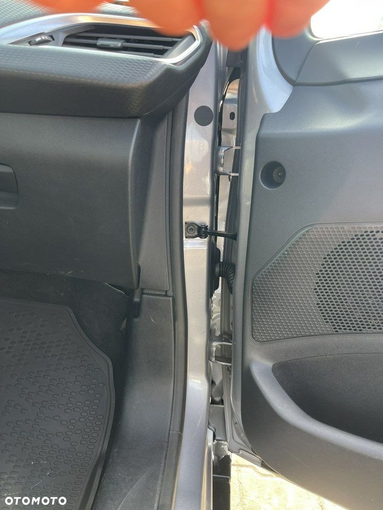 Peugeot 2008 1.6 BlueHDi Active - 6