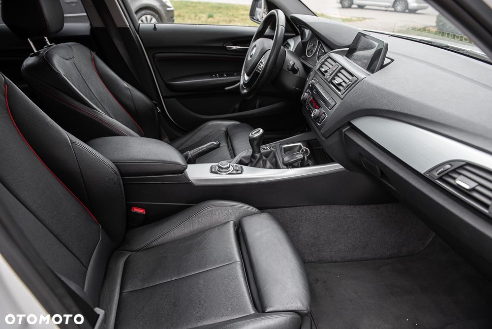 BMW Seria 1 116i Sport Line - 18